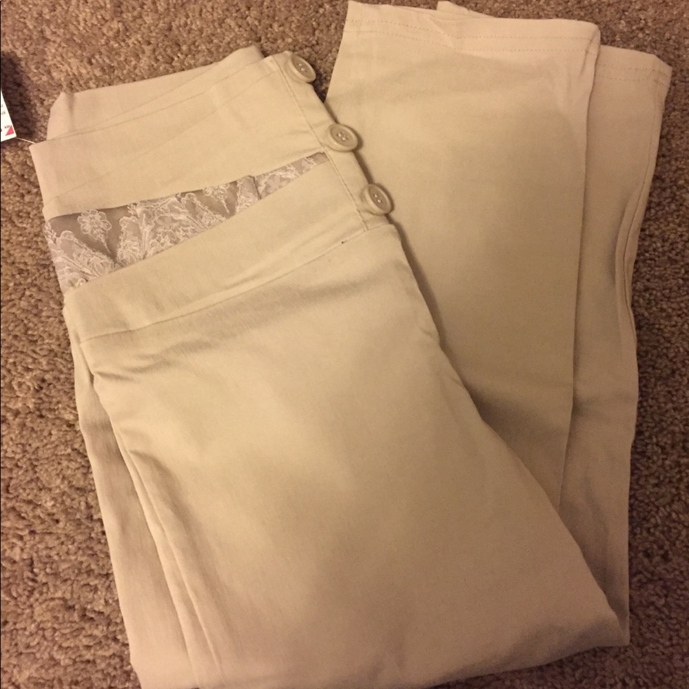 Khaki Capri pants